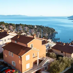 apartment-oriana-i.in-istria.net/
