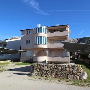 apartments-zic-mrakovcic.primorje-gorskikotar.com/